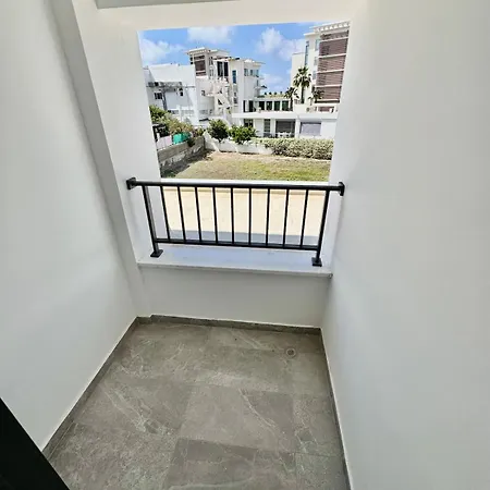 아파트 Luxury Maisonette 200 Meter To Sea *