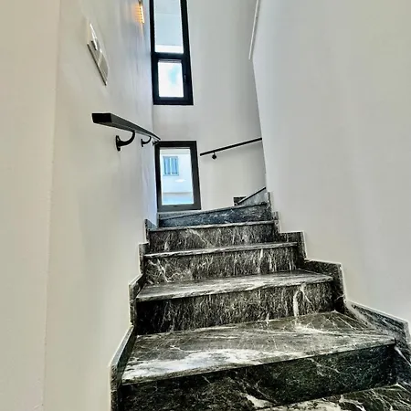아파트 Luxury Maisonette 200 Meter To Sea 파포스