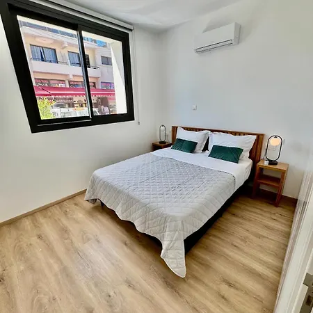 아파트 Luxury Maisonette 200 Meter To Sea *