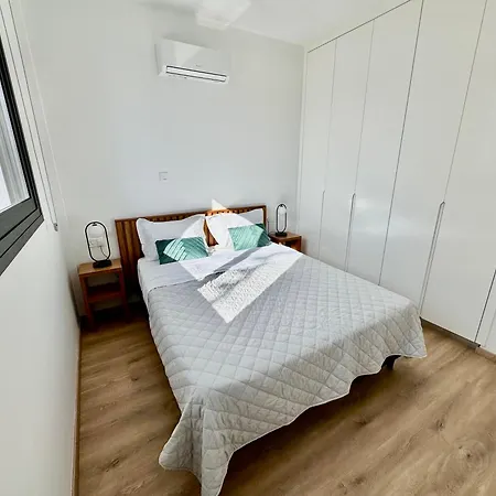 아파트 Luxury Maisonette 200 Meter To Sea 파포스